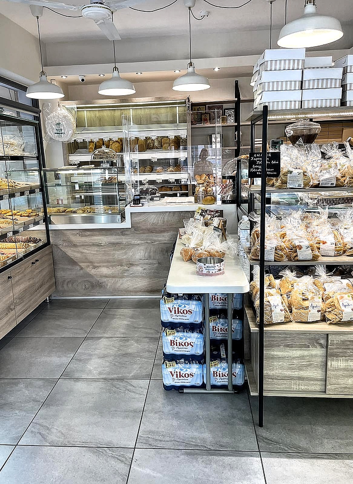 Το μικρό Πέτρινο Bakery